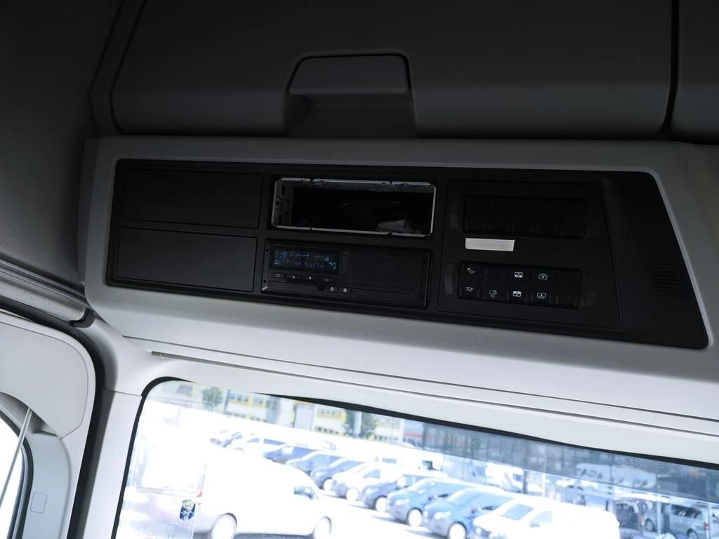 Ford--image-10