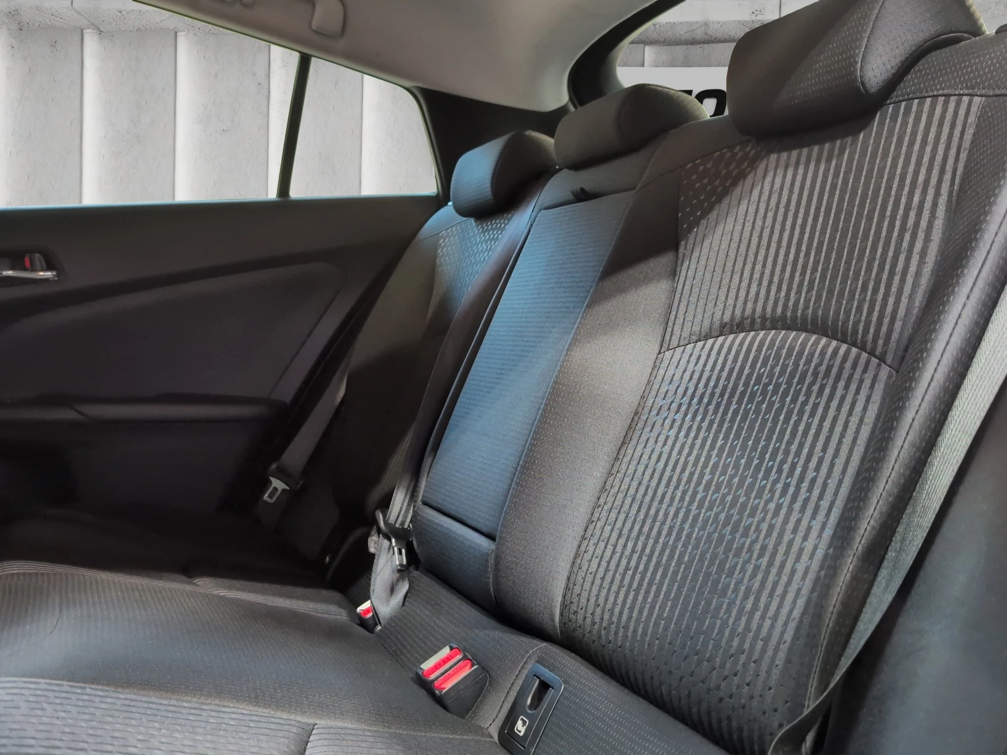 Toyota-Prius-image-10