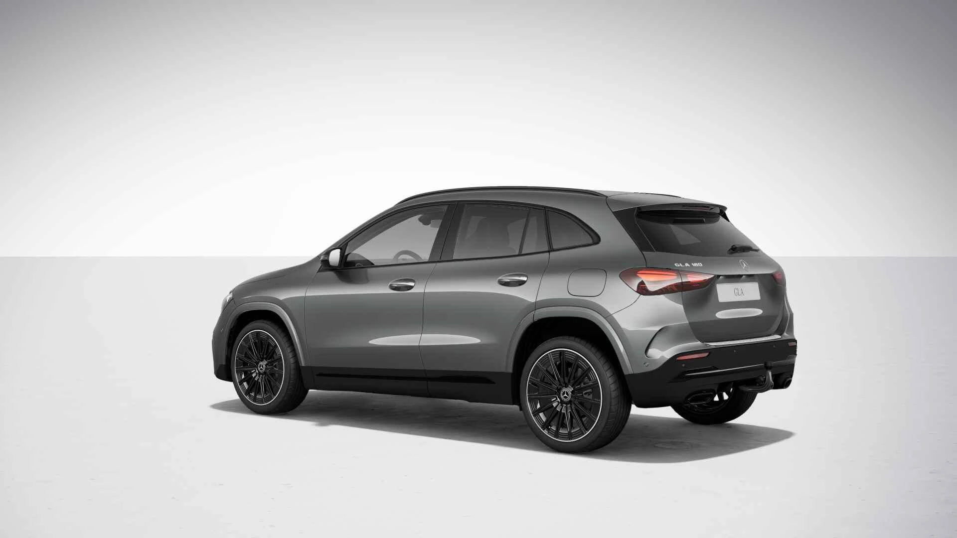 Mercedes-Benz-GLA-image-2