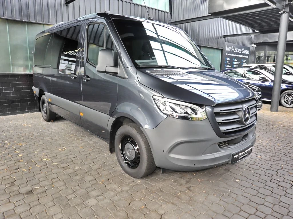 Mercedes-Benz-Sprinter 317-image-3