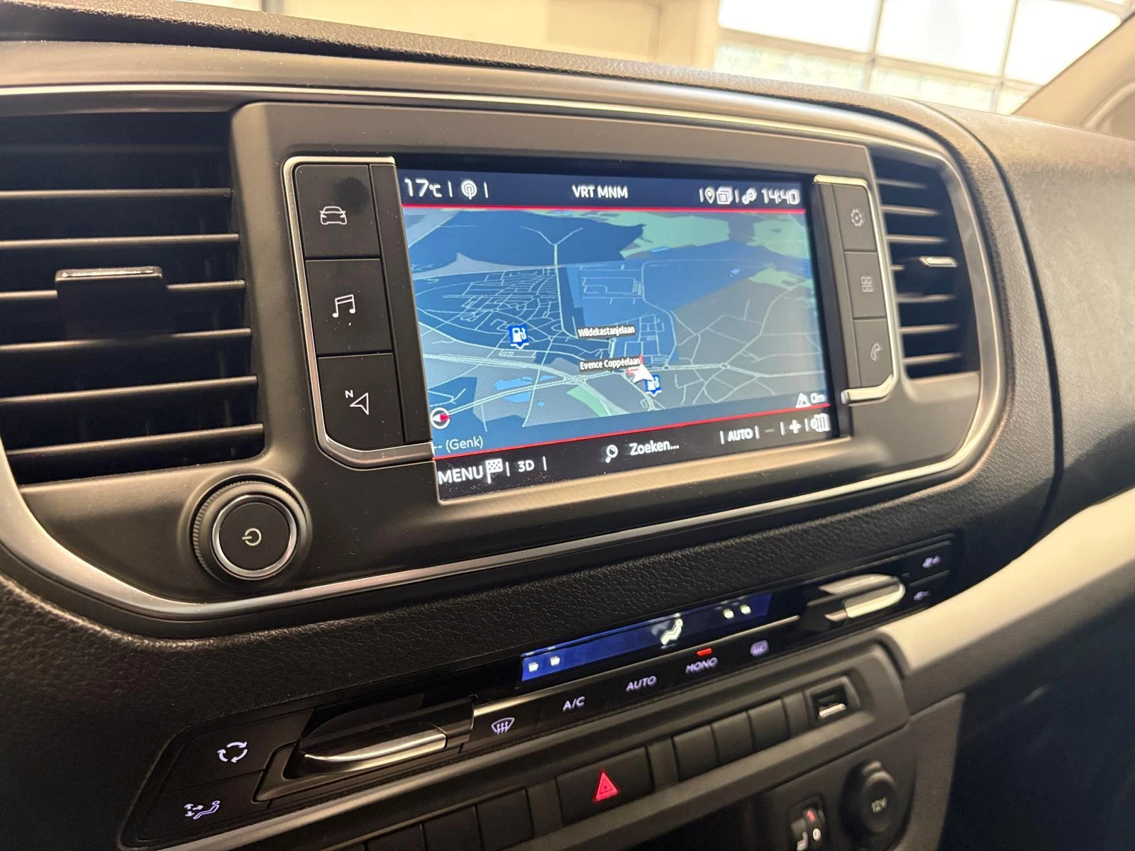 Citroën-Spacetourer-image-11