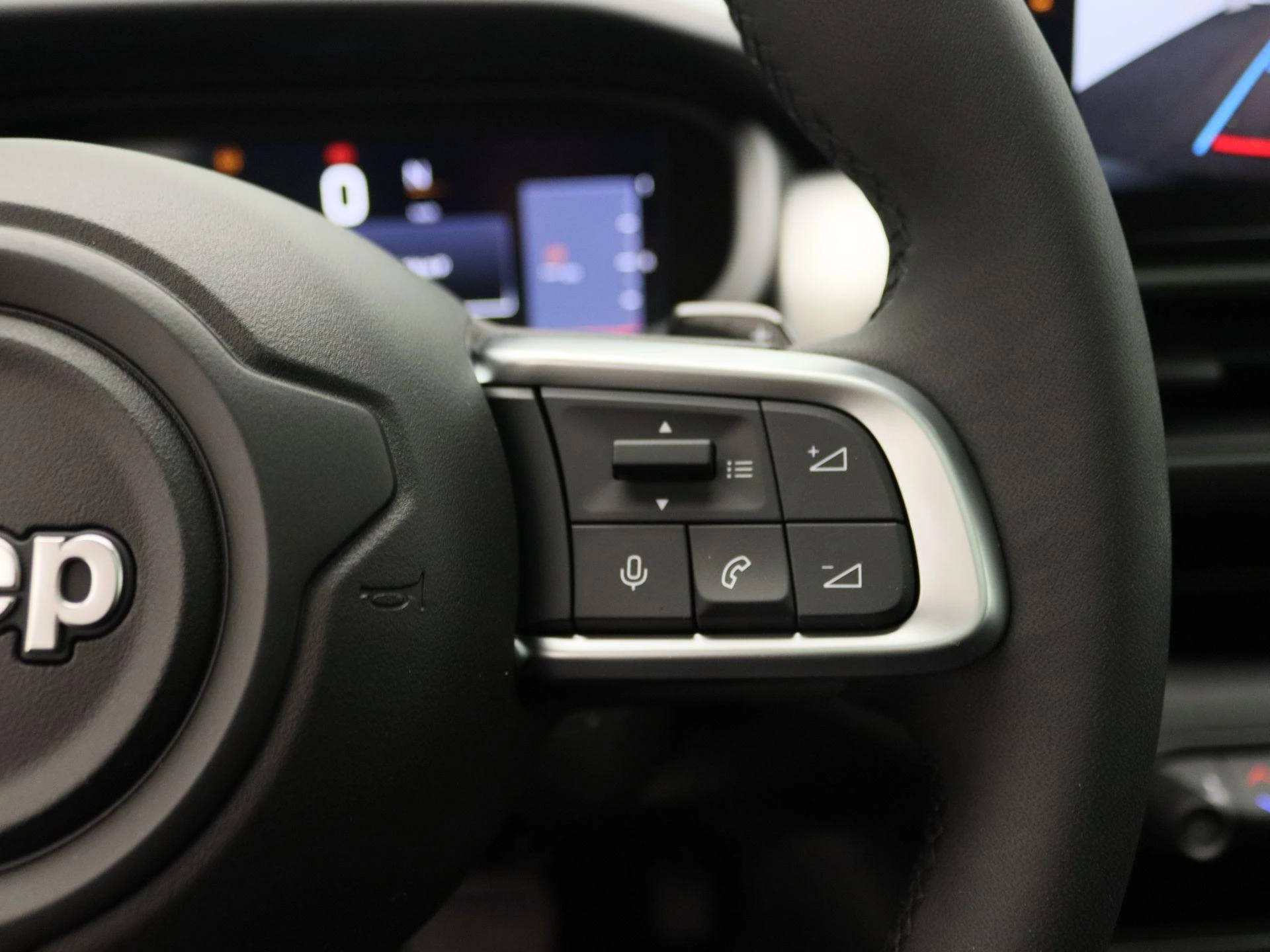 Jeep Avenger 1.2 e-Hybrid Summit