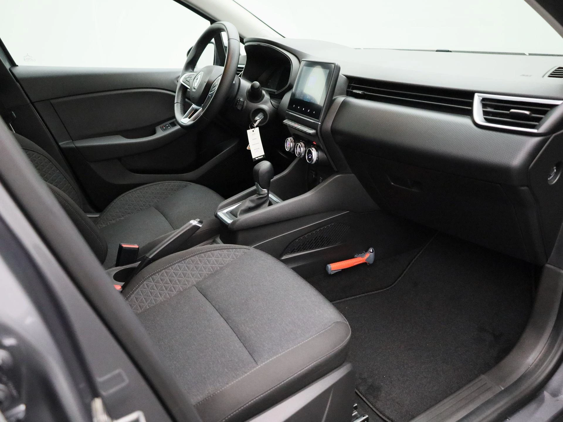 Renault-Clio-image-35