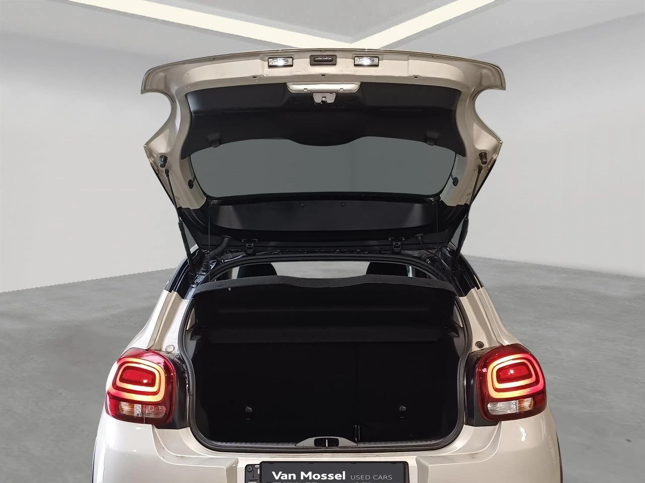 Citroën C3 1.2 110 AUTO Shine