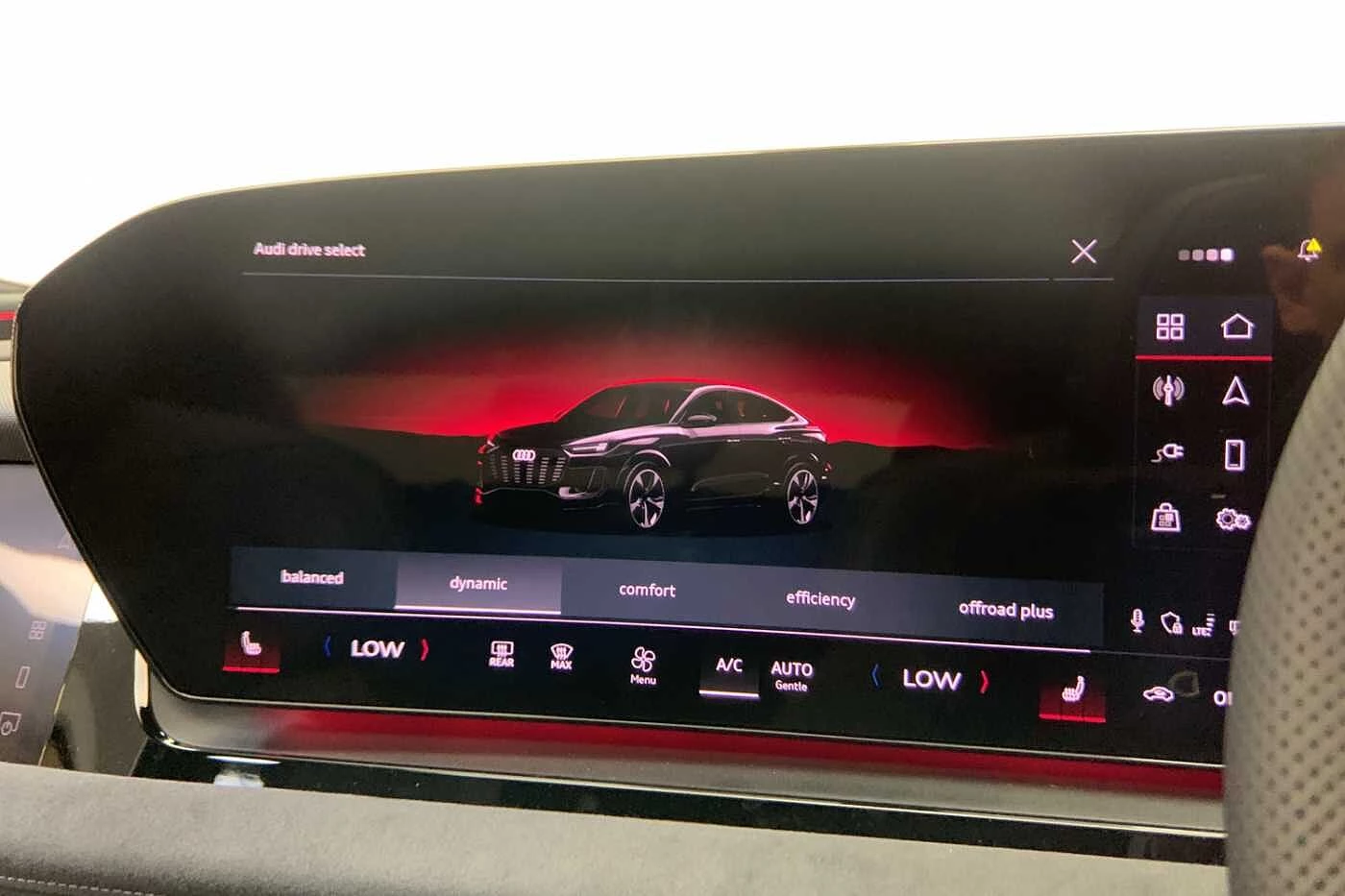 Audi-Q6 e-tron-image-33