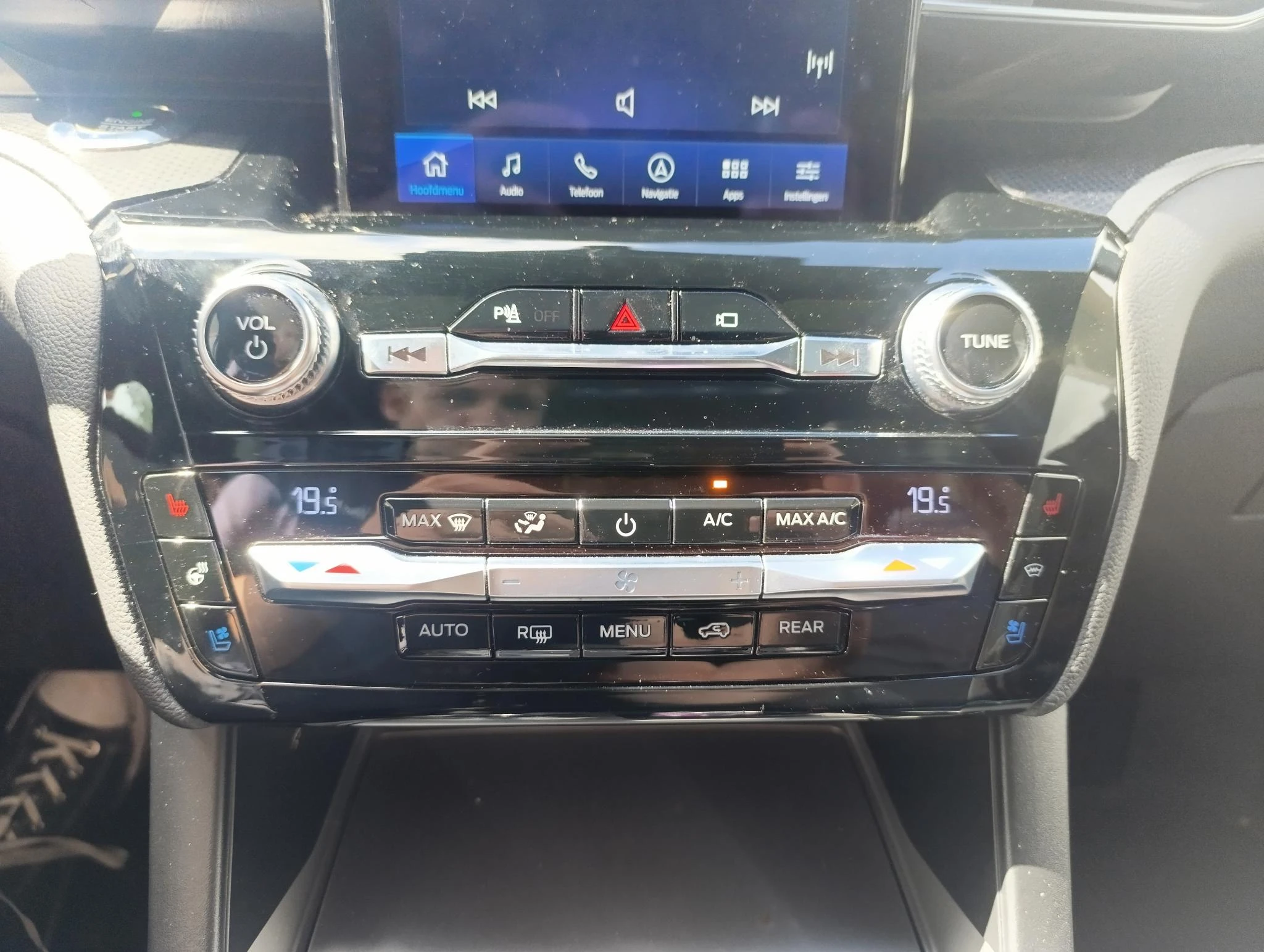Ford-Explorer-image-33