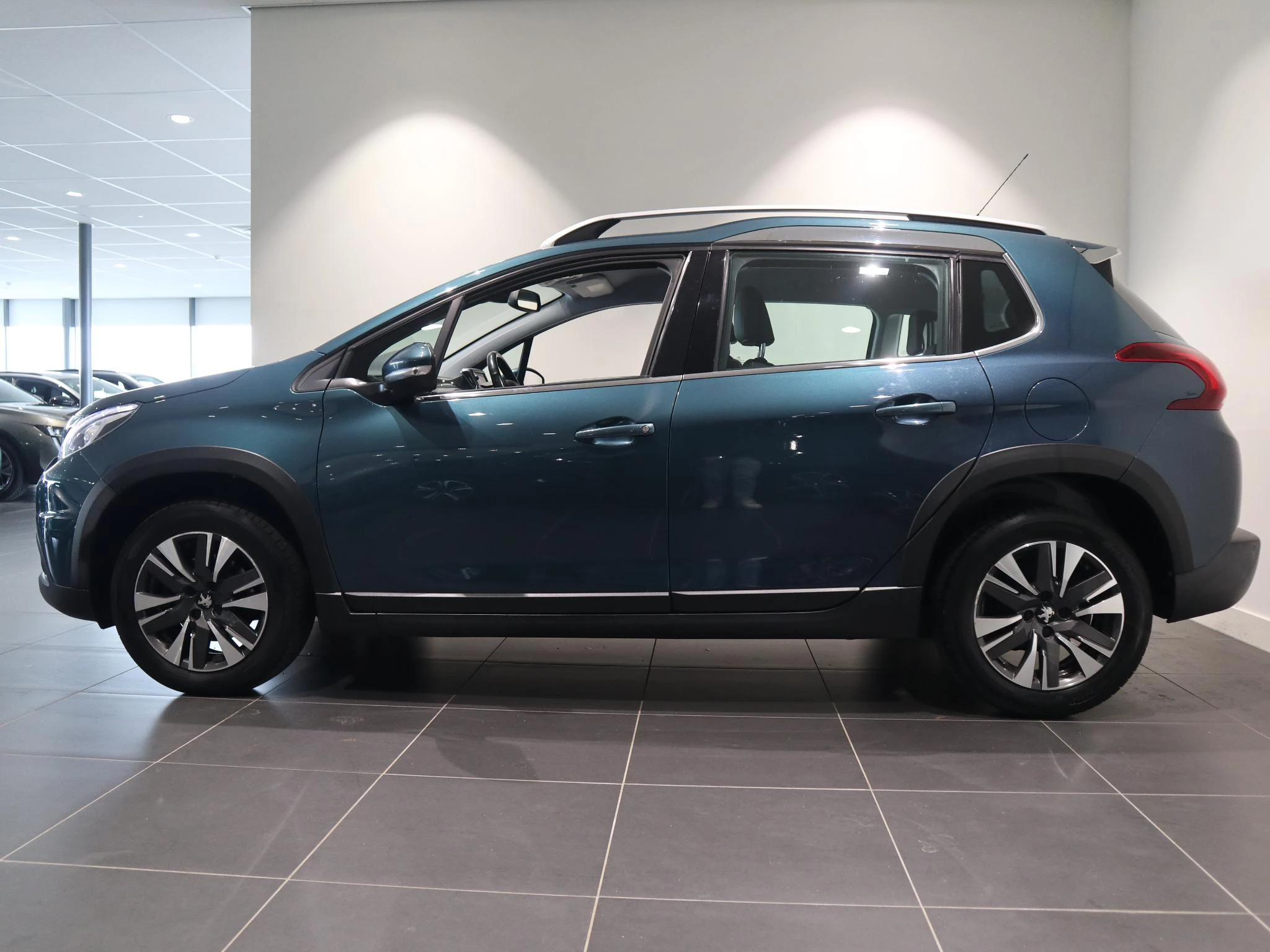 Peugeot-2008-image-3