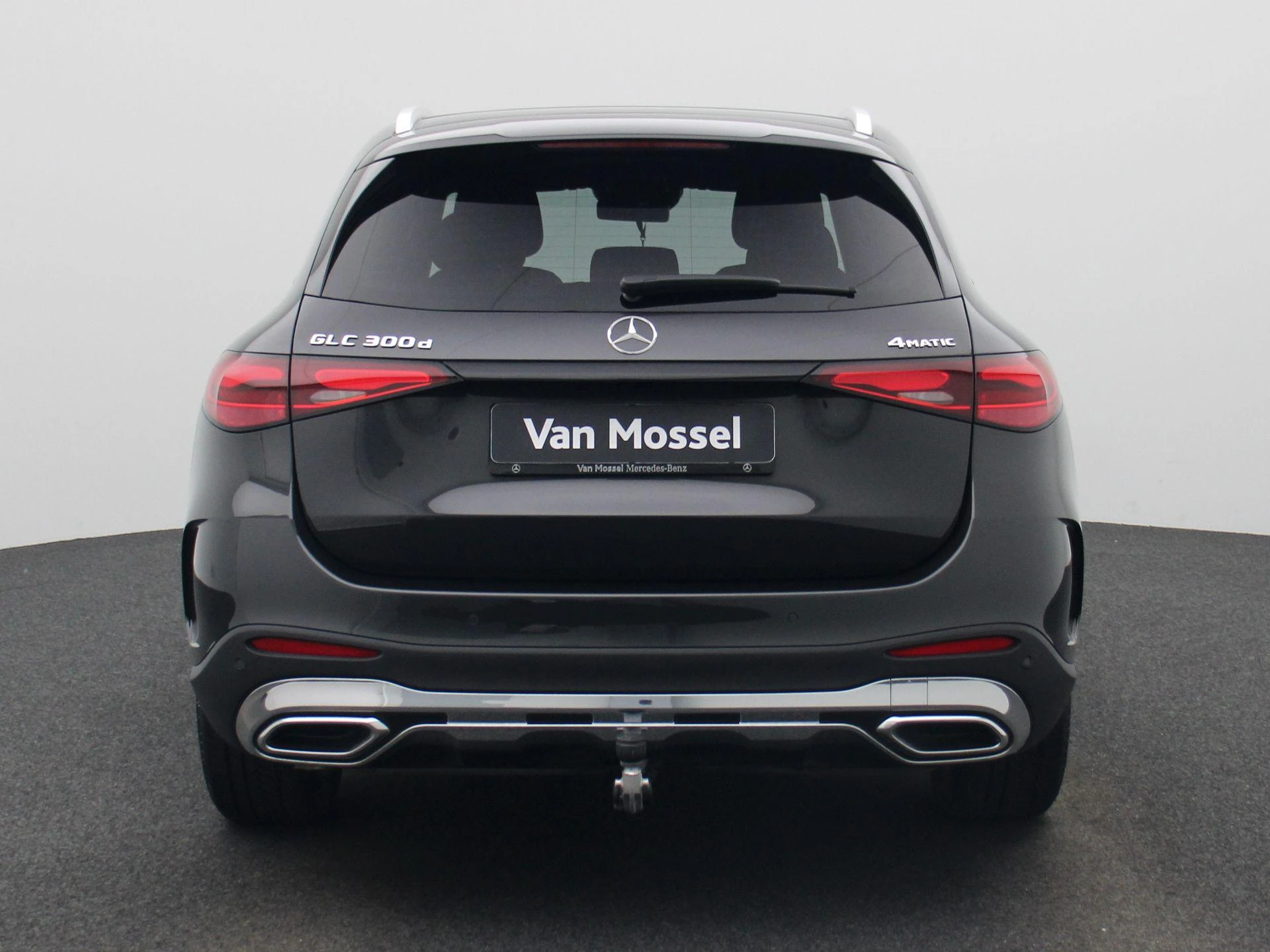 Mercedes-Benz-GLC-image-5