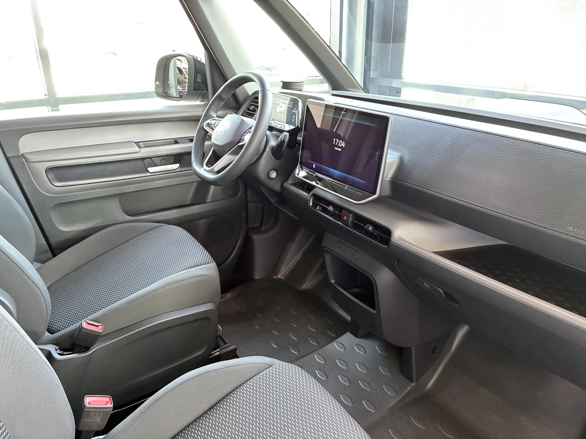 Volkswagen-ID. Buzz Cargo-image-8