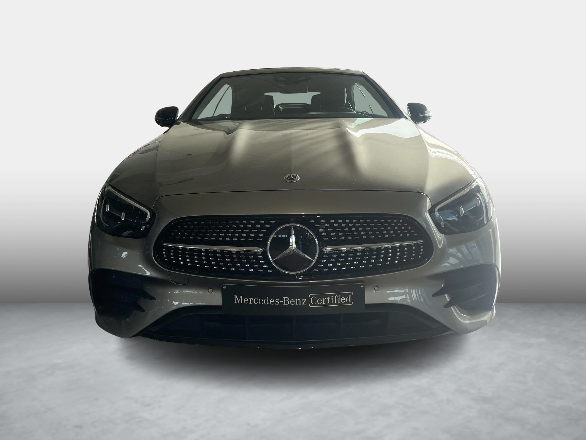 Mercedes-Benz-E-Klasse-image-3