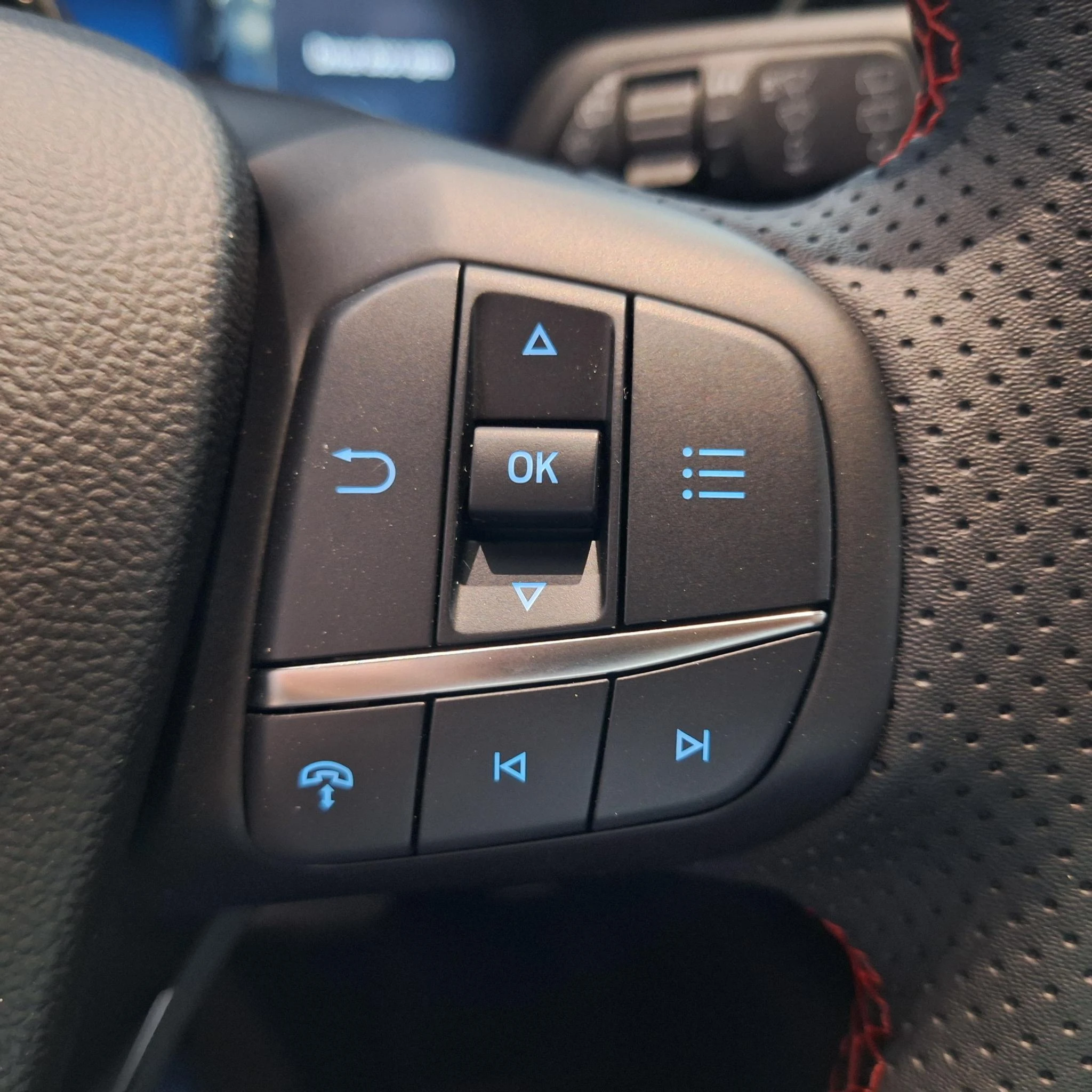 Ford-Kuga-image-23