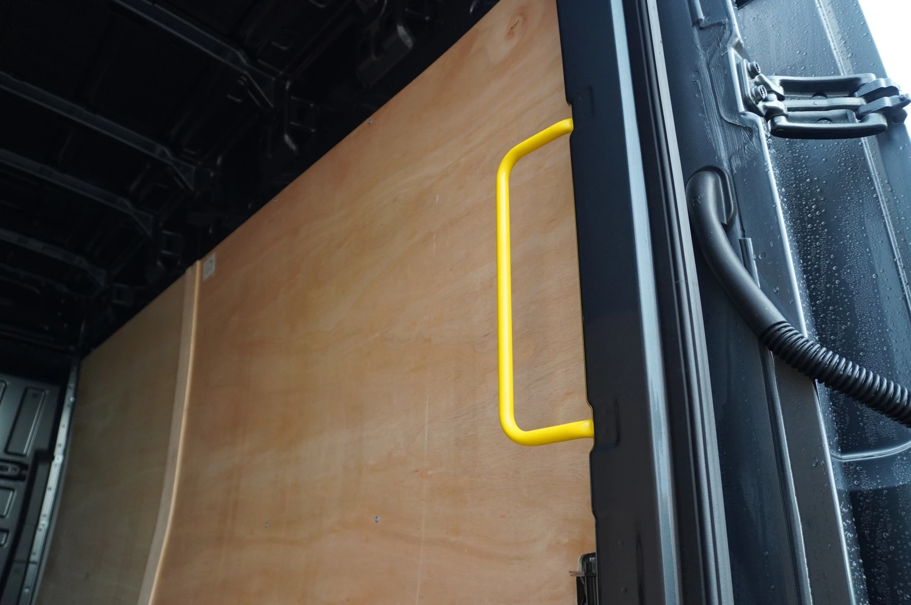 Volkswagen-Crafter-image-34
