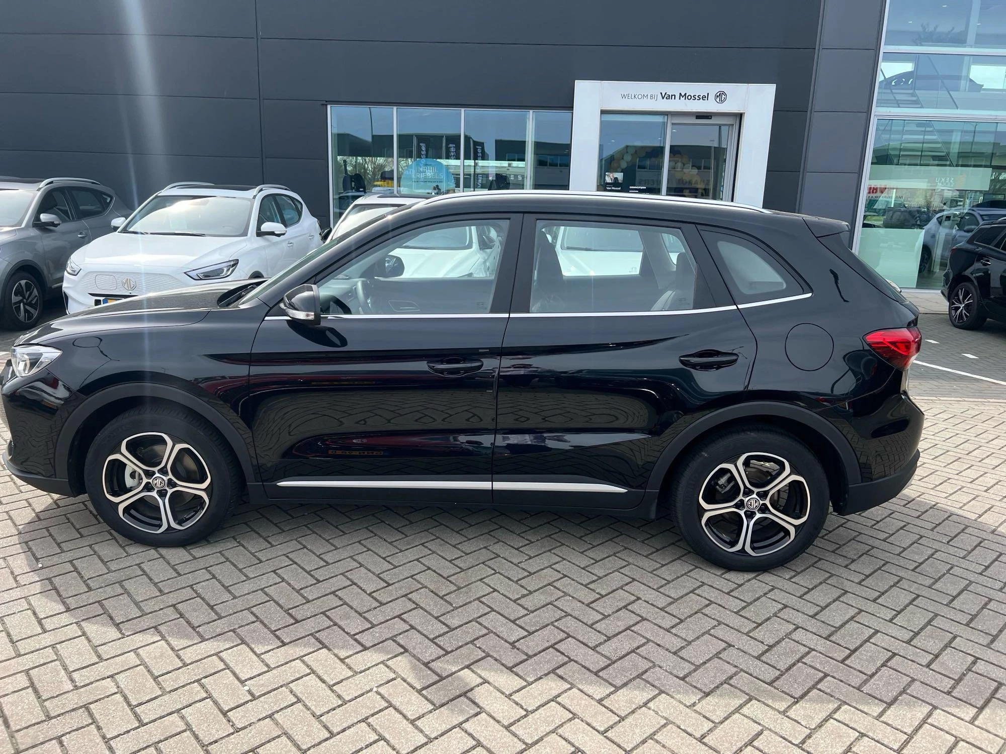 MG ZS