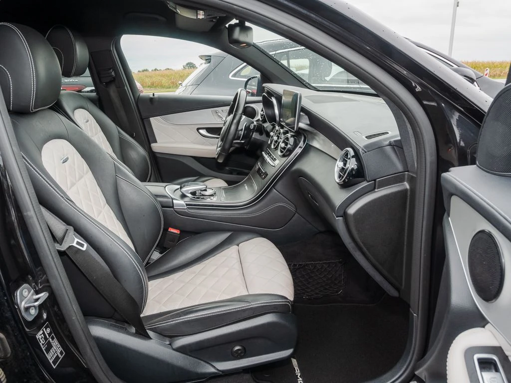 Mercedes-AMG-GLC 63 AMG-image-10