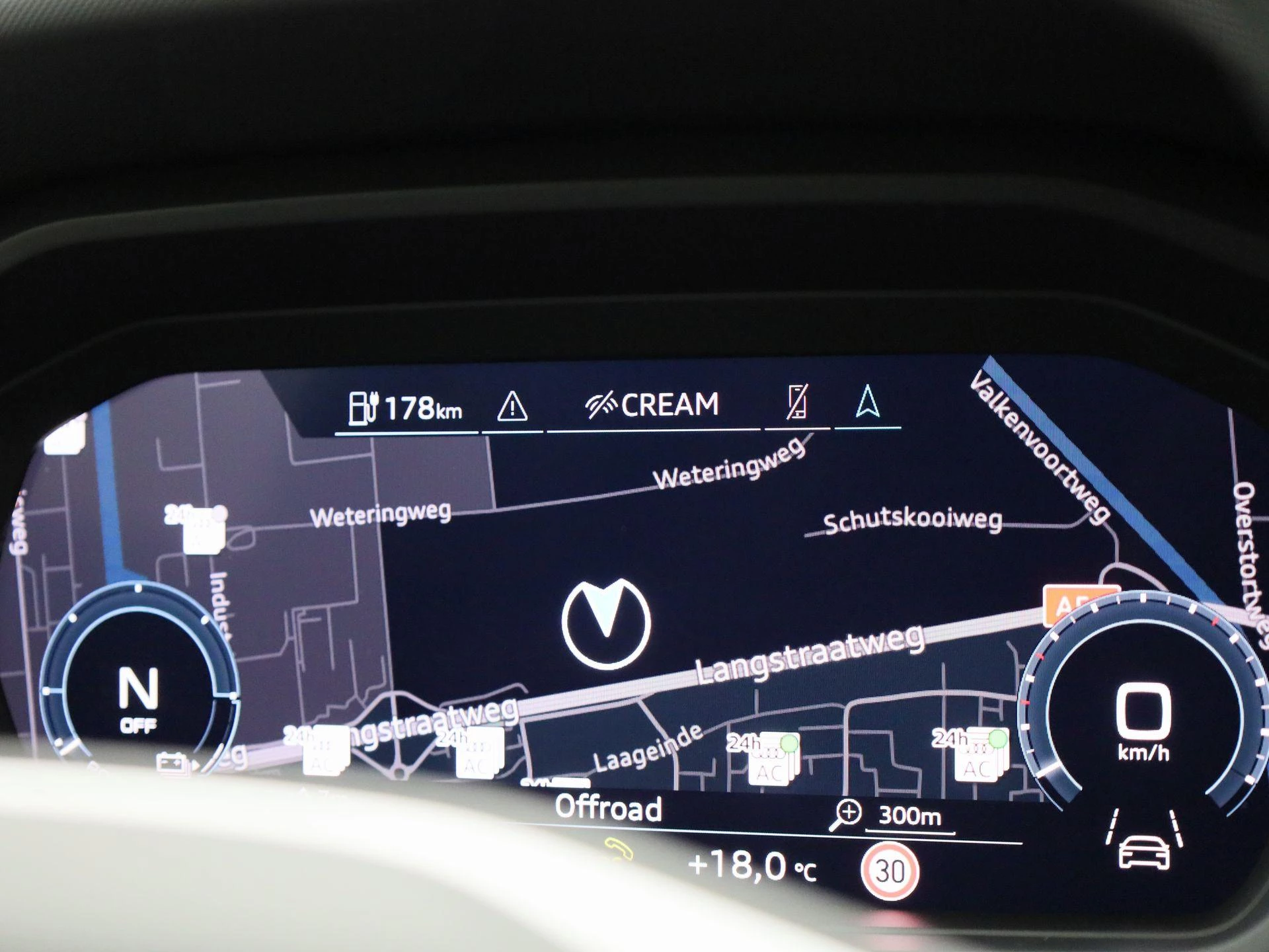 Audi-Q4 e-tron-image-28