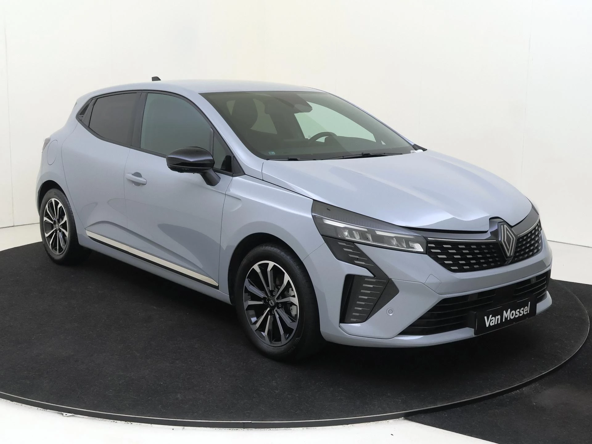 Renault-Clio-image-2