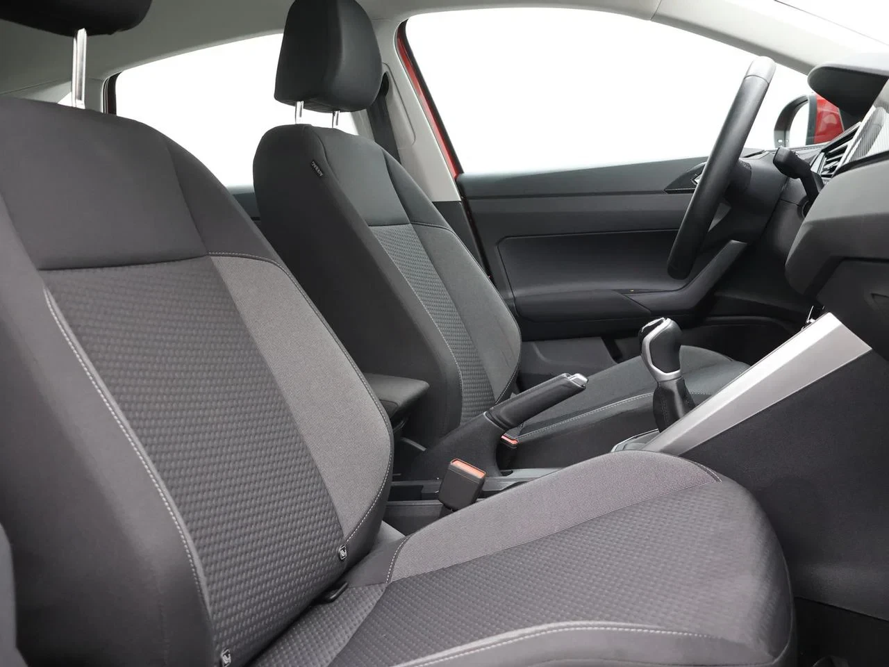 Volkswagen-Taigo-image-4
