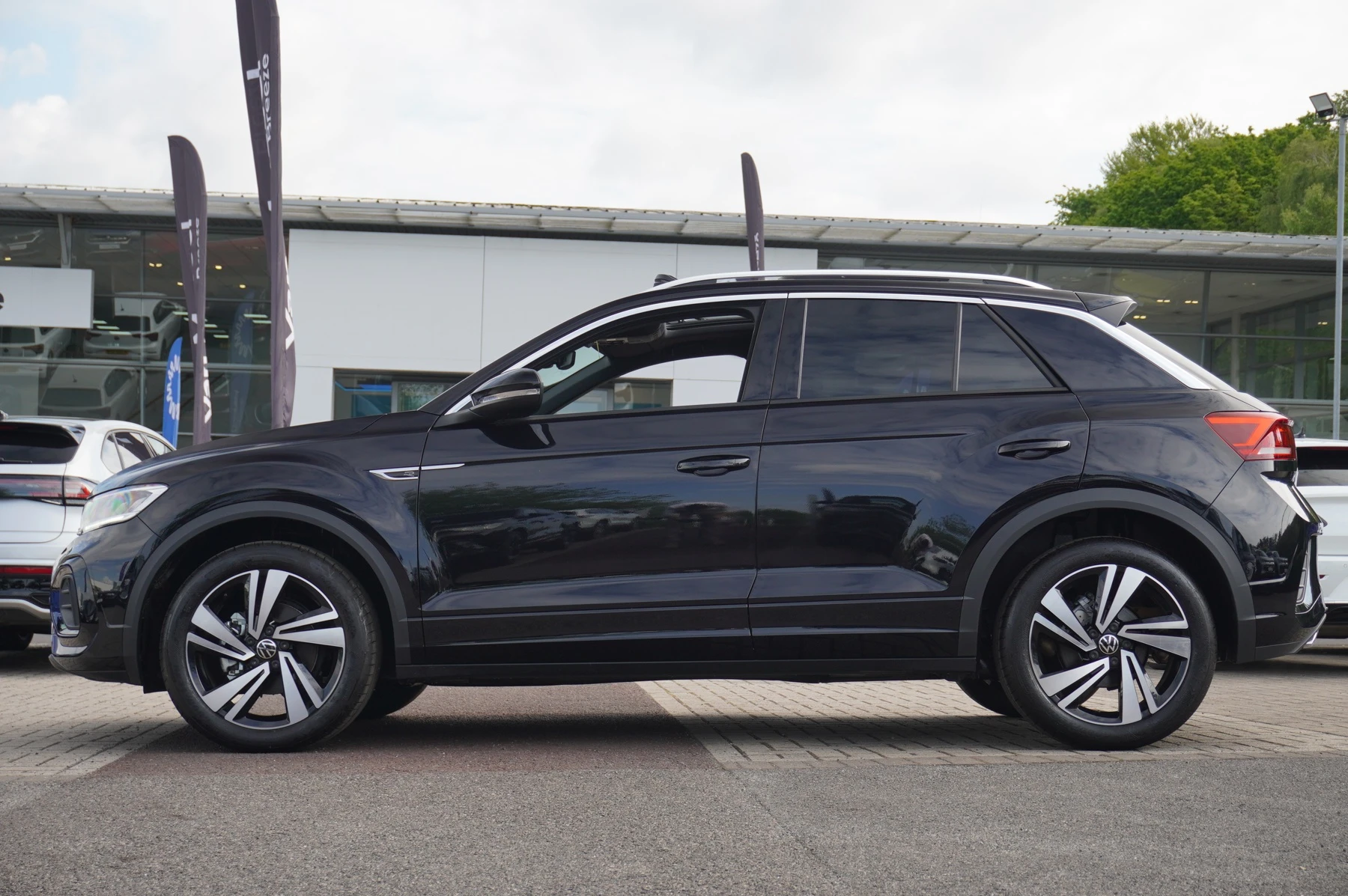Volkswagen-T-Roc-image-15