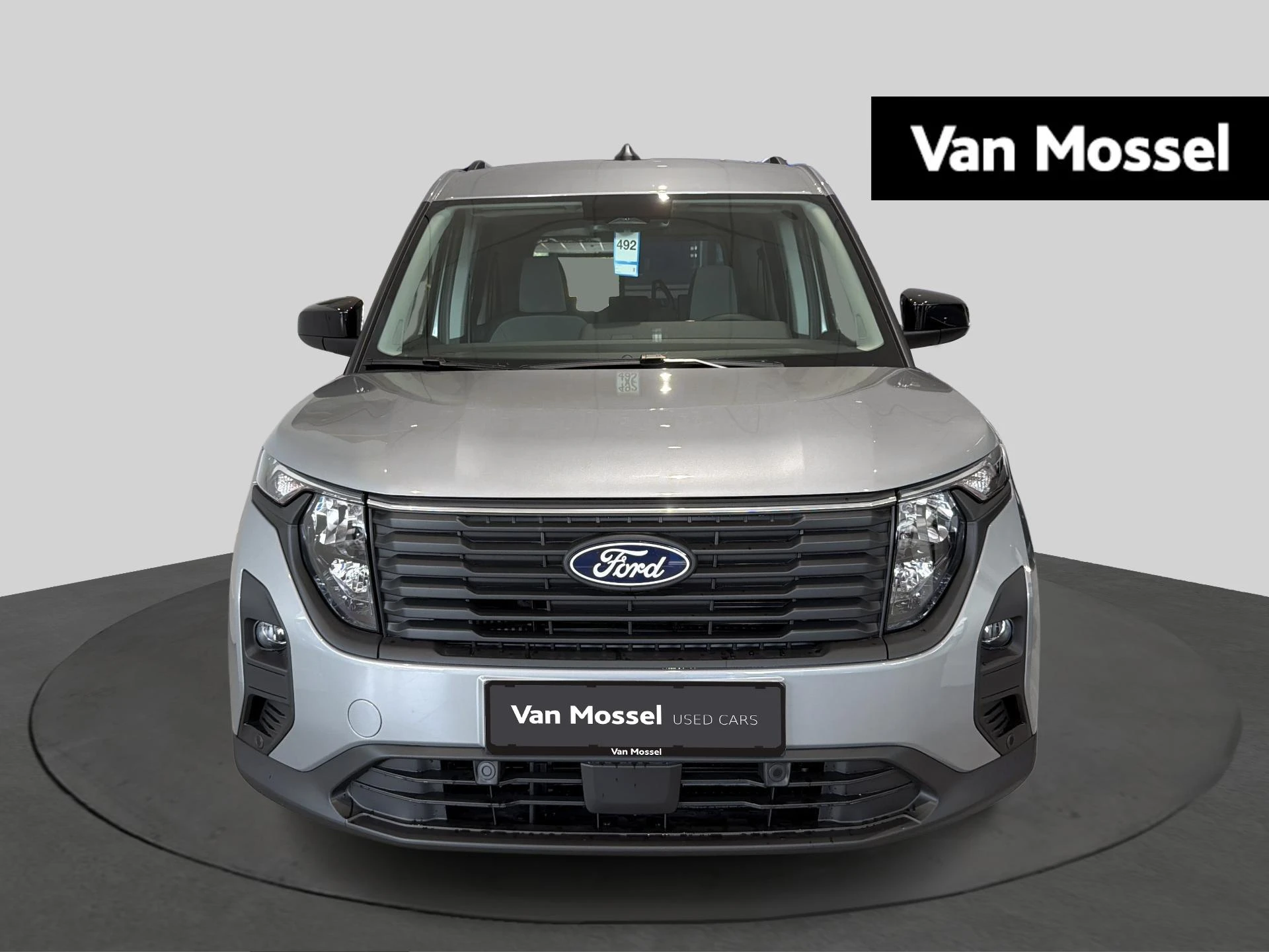 Ford-Tourneo Courier-image-1
