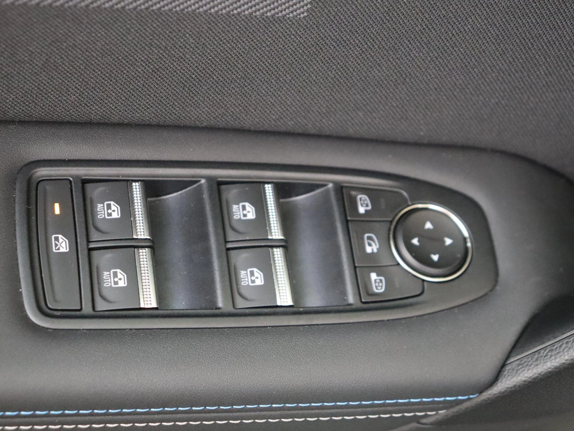 Renault-Captur-image-33