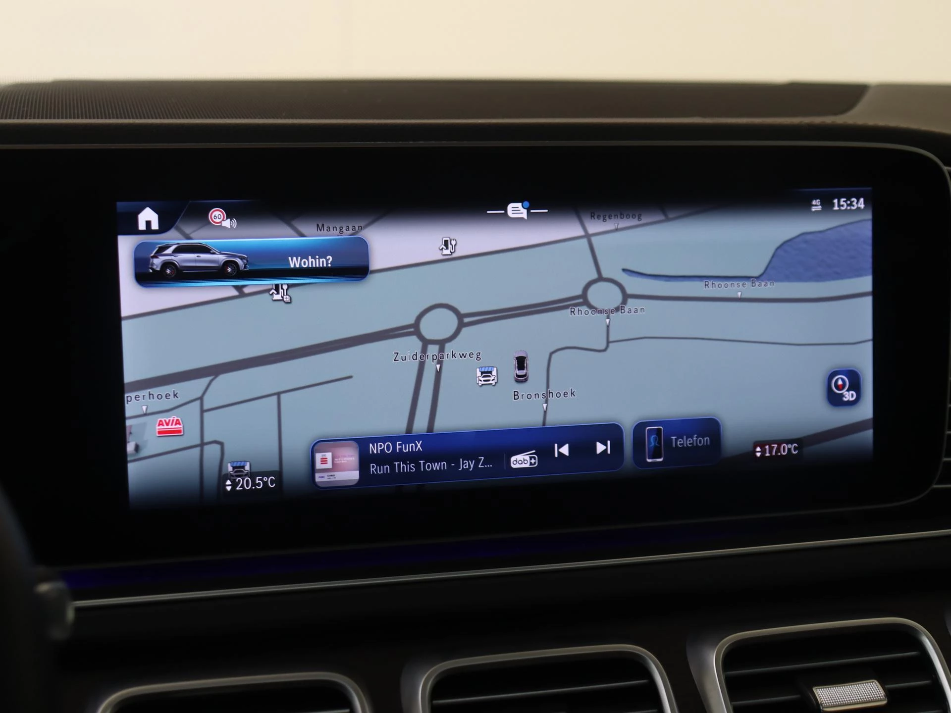 Mercedes-Benz-GLE-image-26