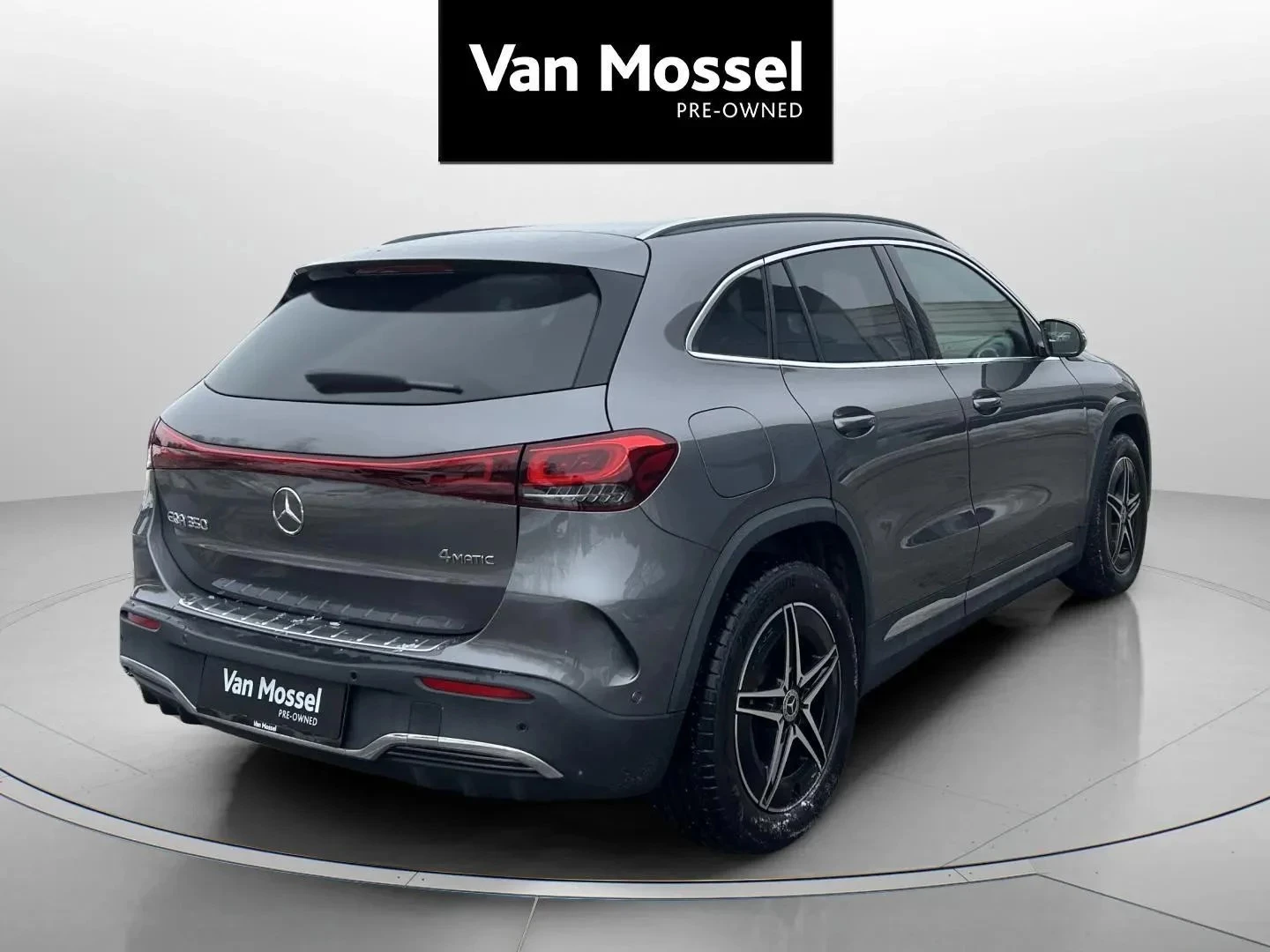 Mercedes-Benz-EQA-image-4