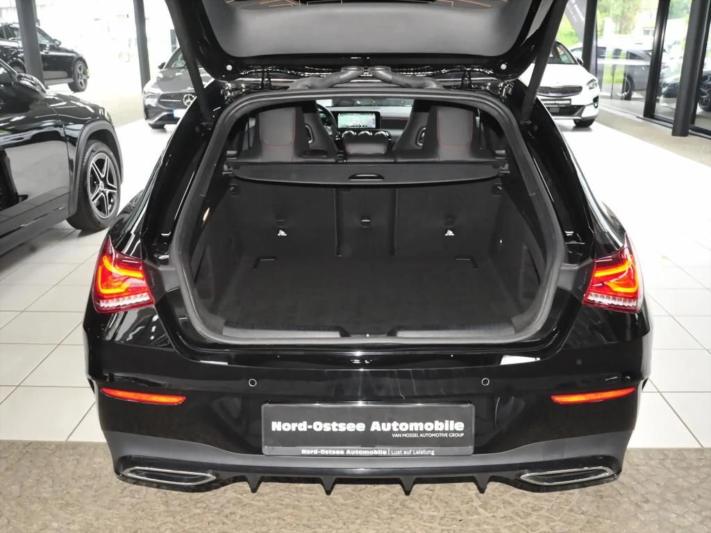 Mercedes-Benz-CLA 220 d-image-14