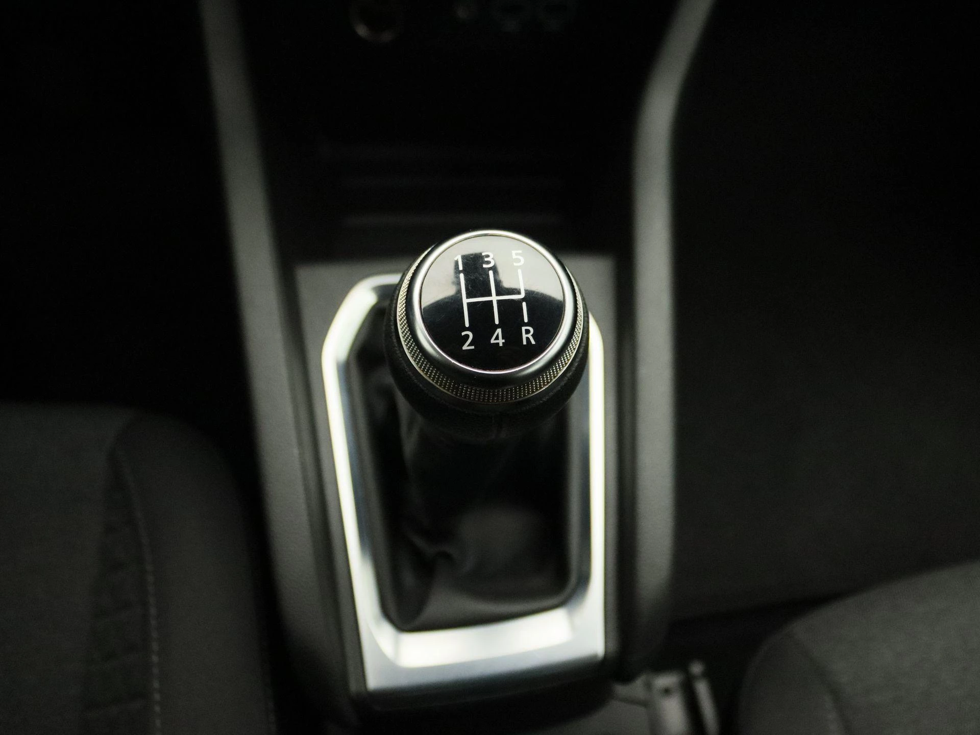 Renault-Clio-image-10