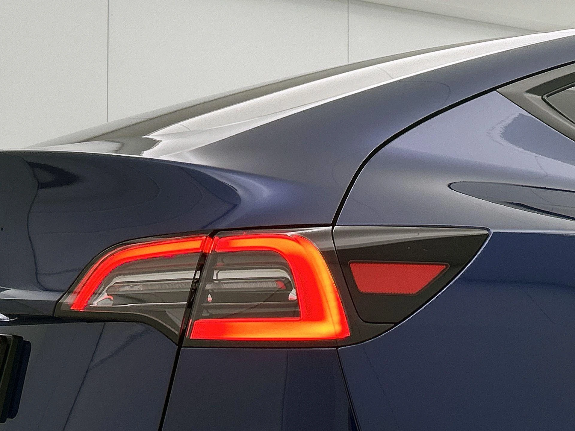 Tesla-Model Y-image-24