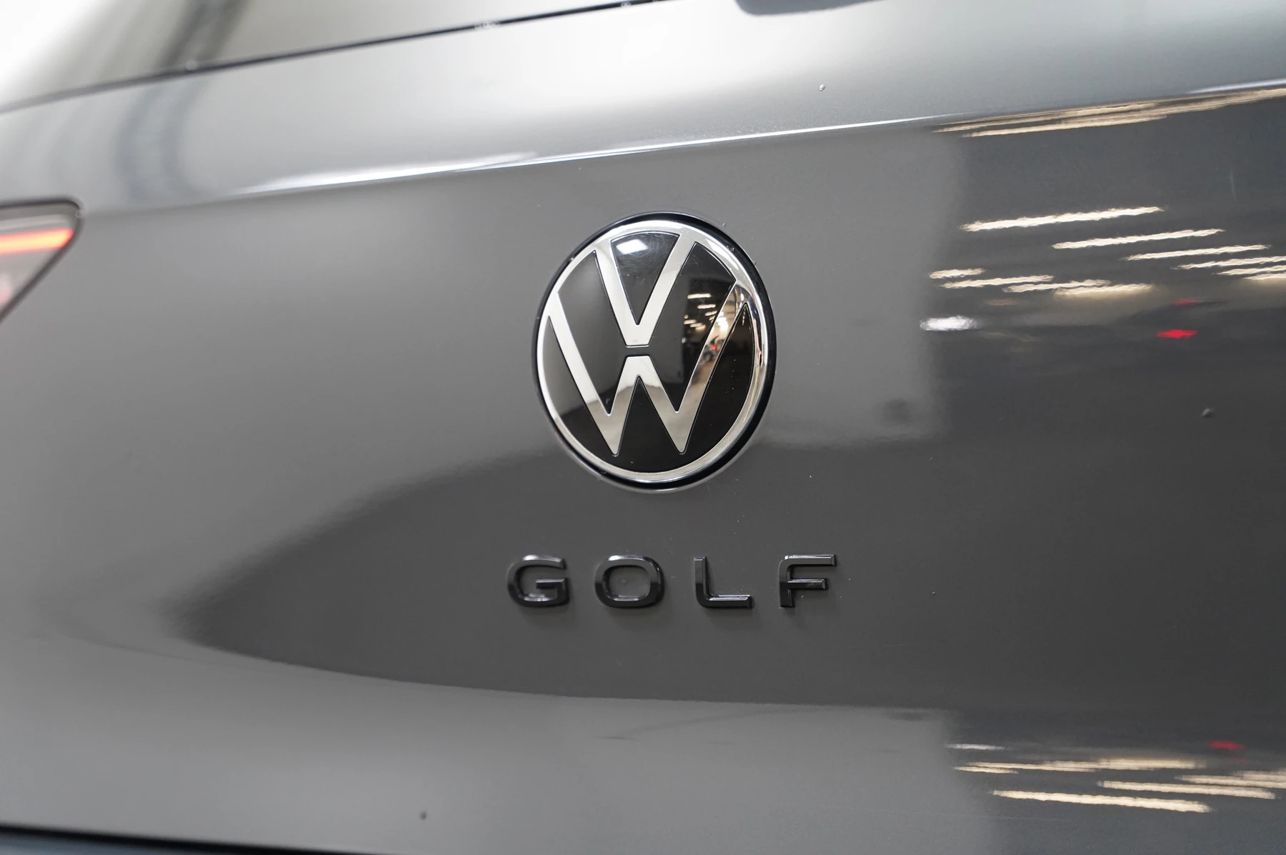 Volkswagen-Golf-image-41
