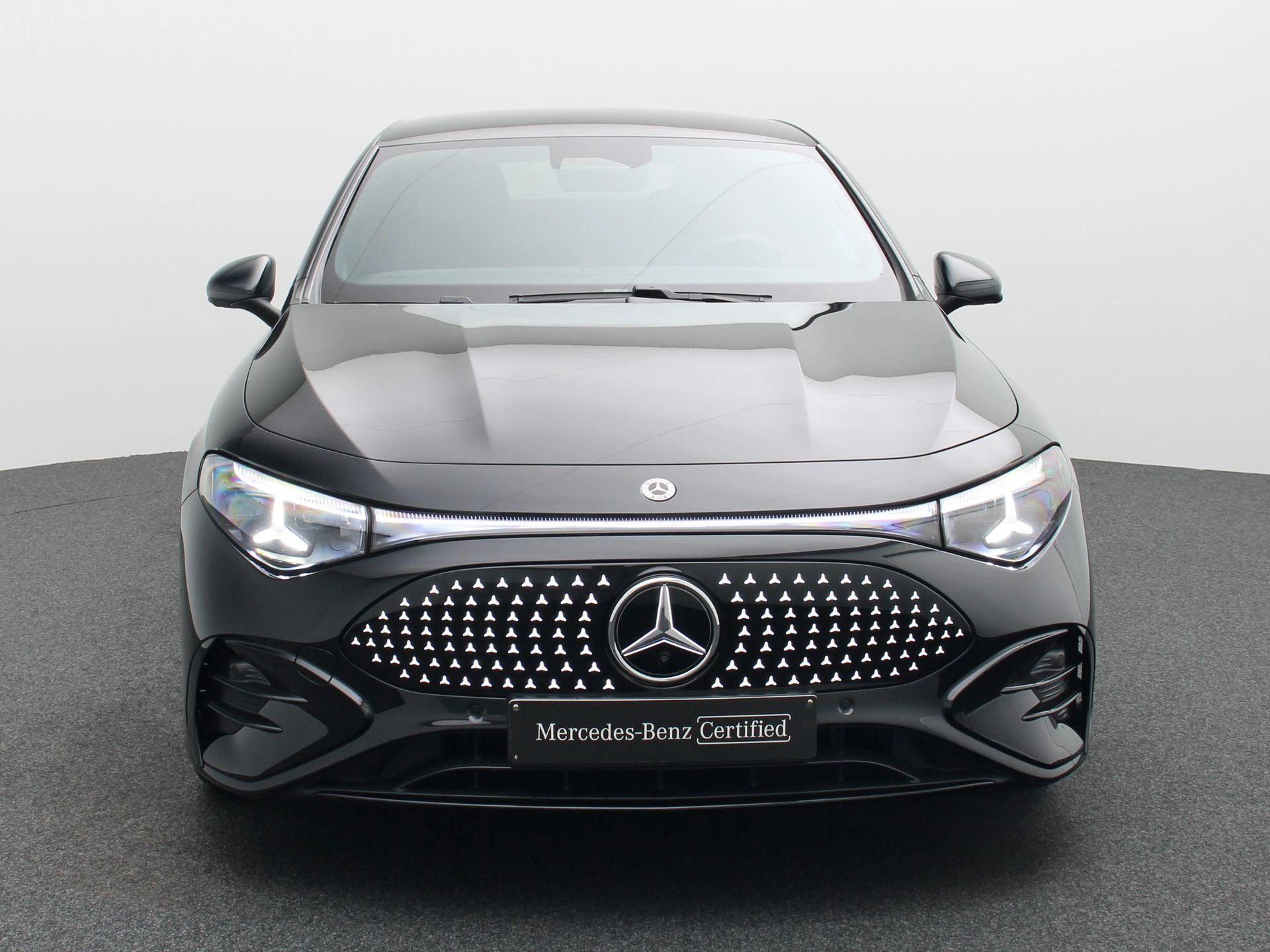 Mercedes-Benz-CLA-image-2