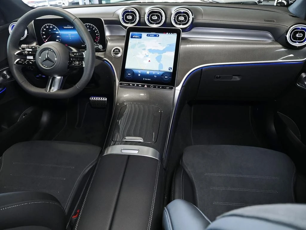 Mercedes-Benz-GLC 300 de-image-15