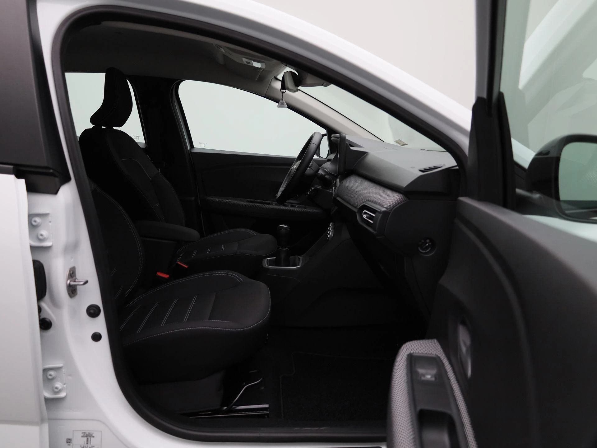 Dacia Sandero - 31