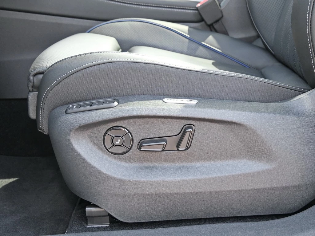 Volkswagen-Tiguan-image-14