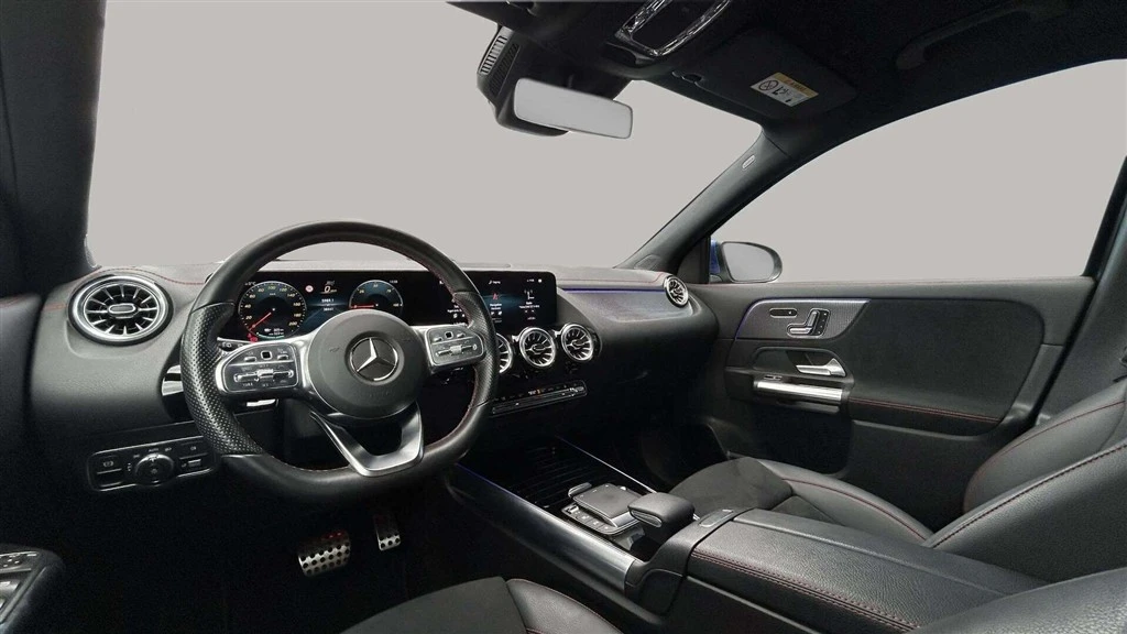 Mercedes-Benz-EQA-image-22