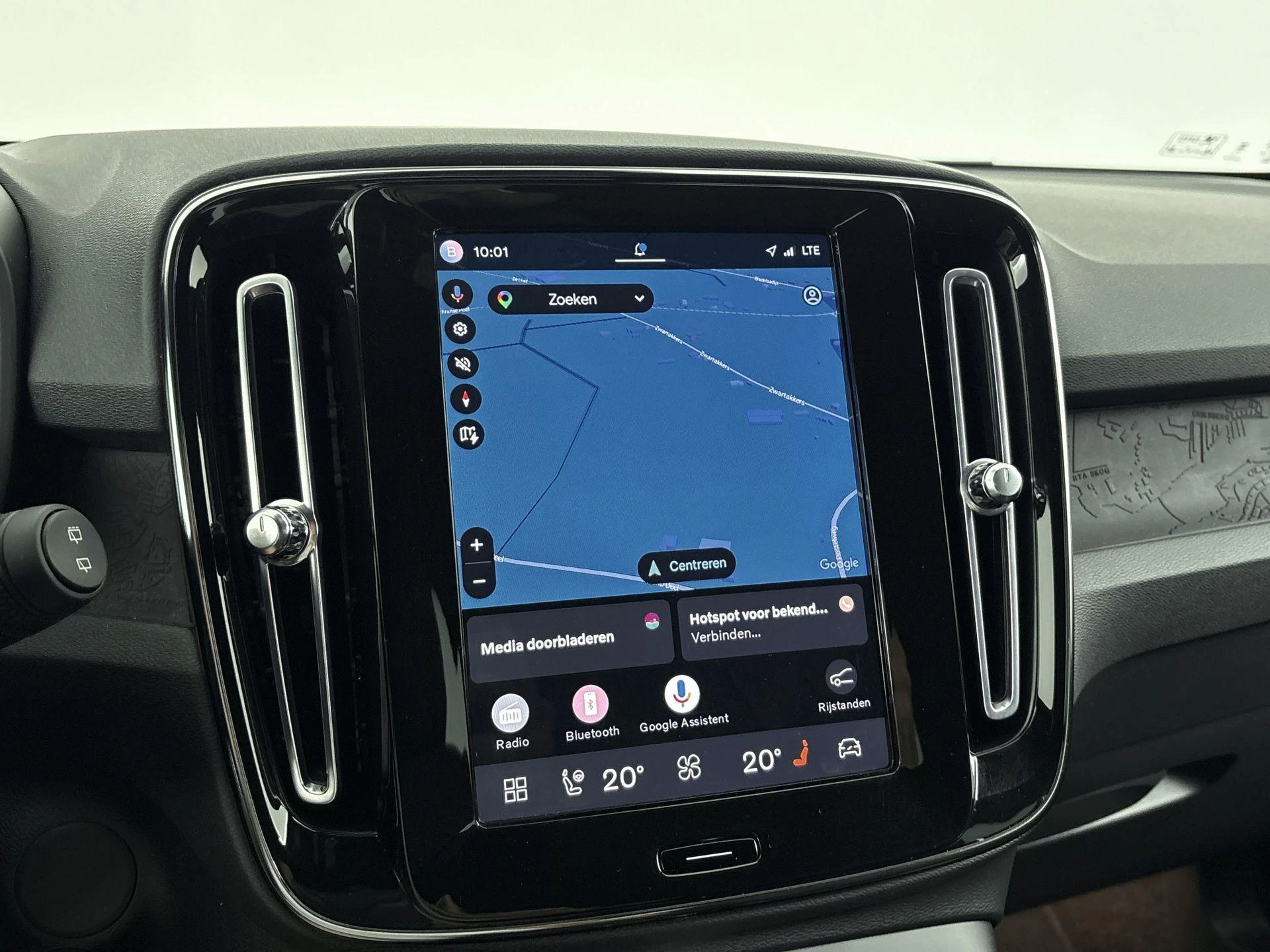 Volvo XC40 Recharge Core 70 kWh
