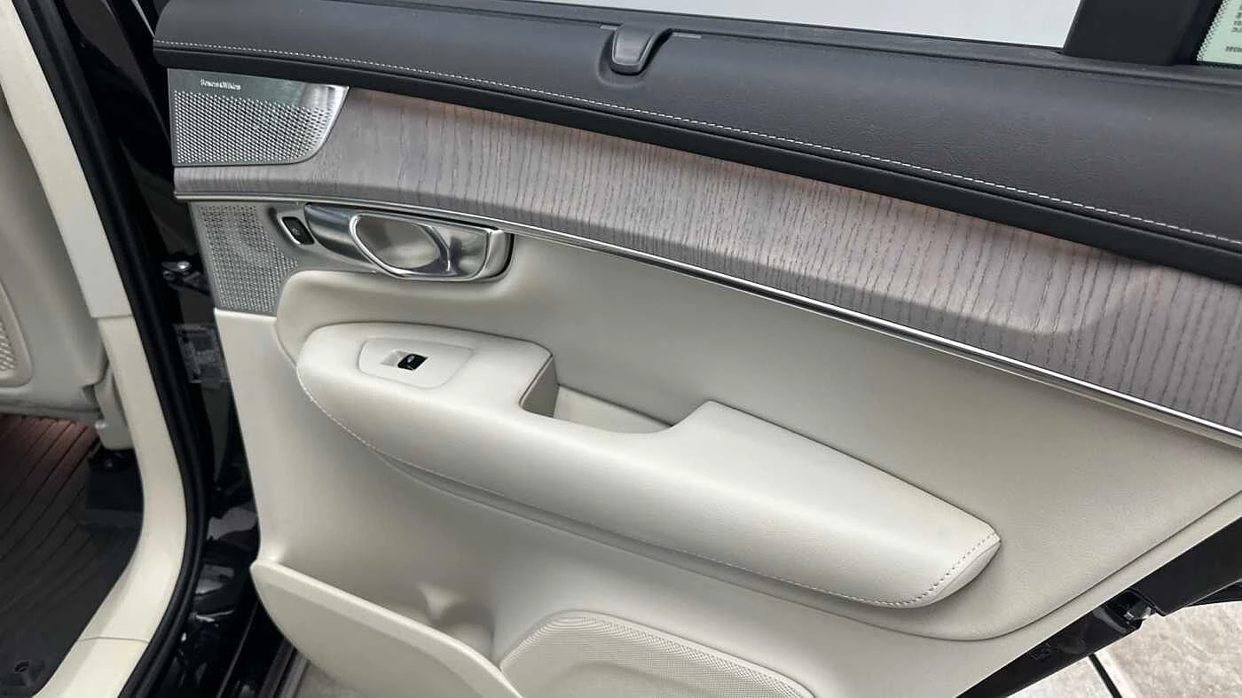 Volvo-XC90-image-23