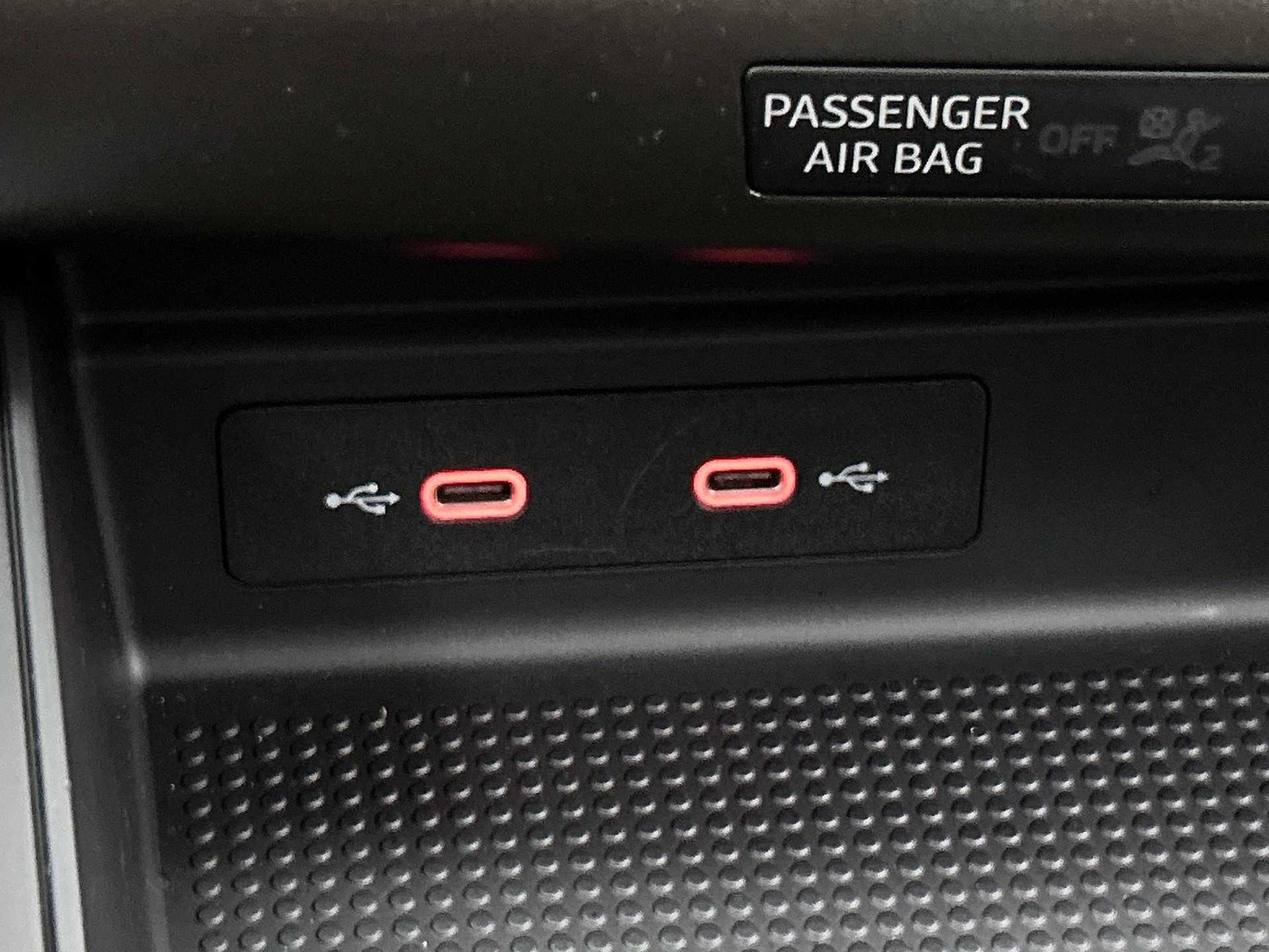 SEAT-Arona-image-34