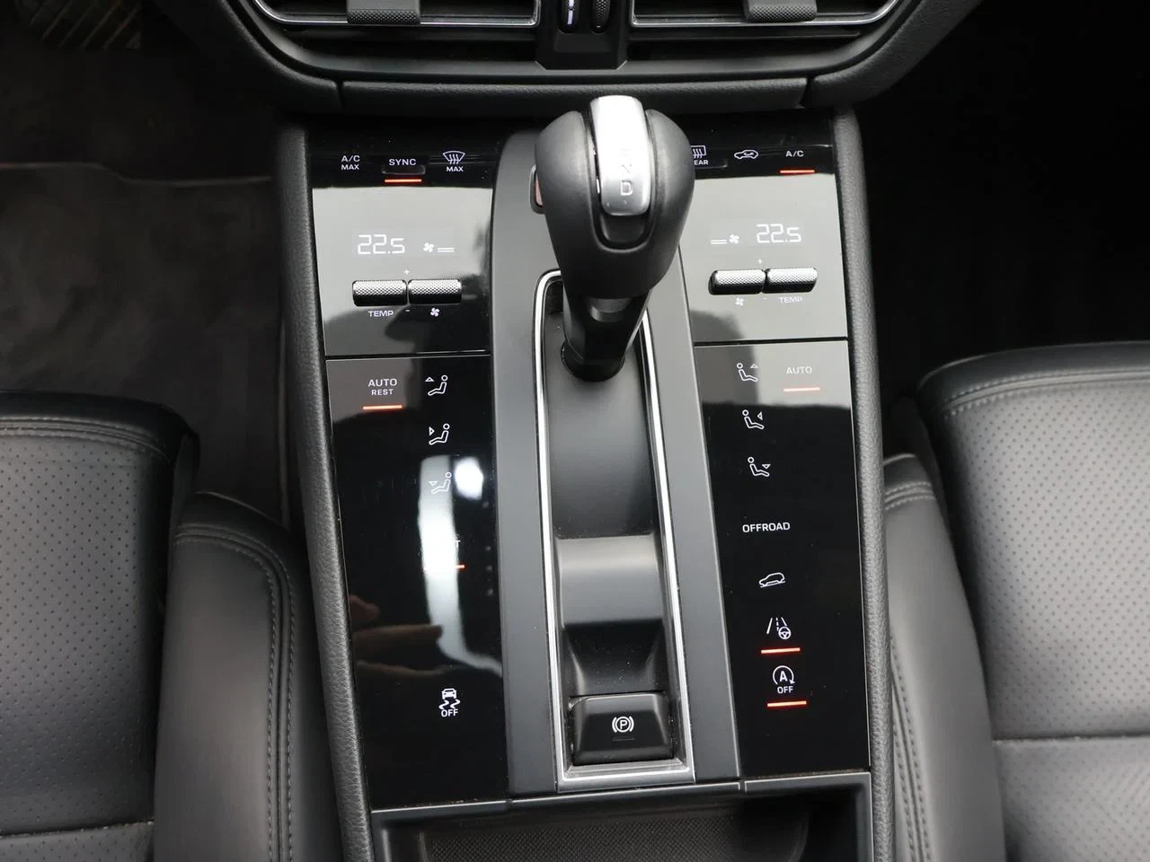 Porsche-Macan-image-21