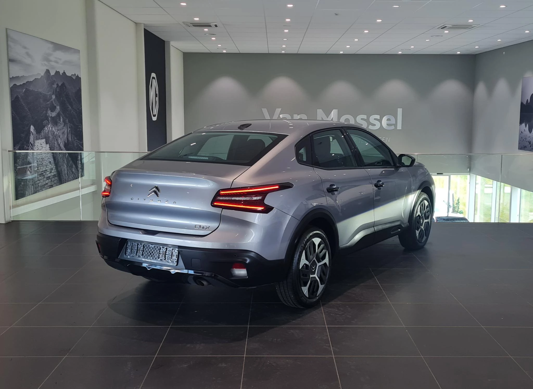 Citroën-C4 X-image-5