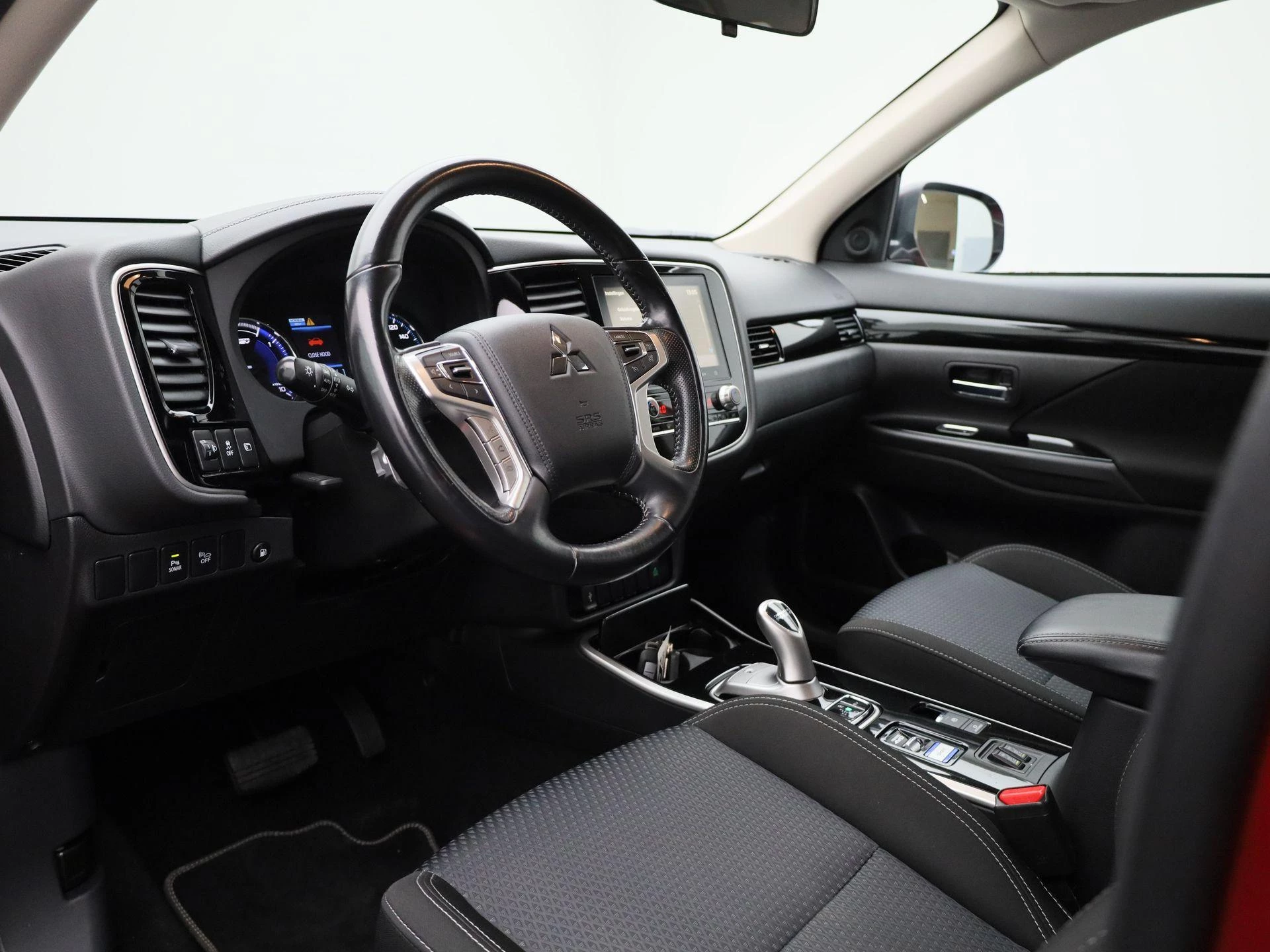 Mitsubishi-Outlander-image-29