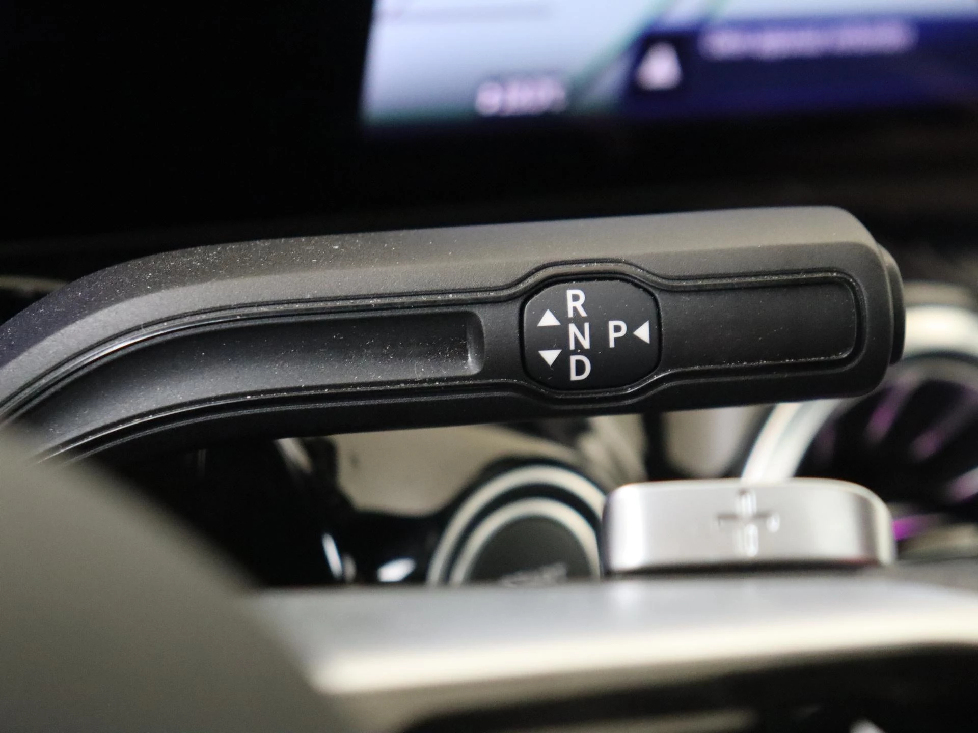 Mercedes-Benz-EQA-image-14