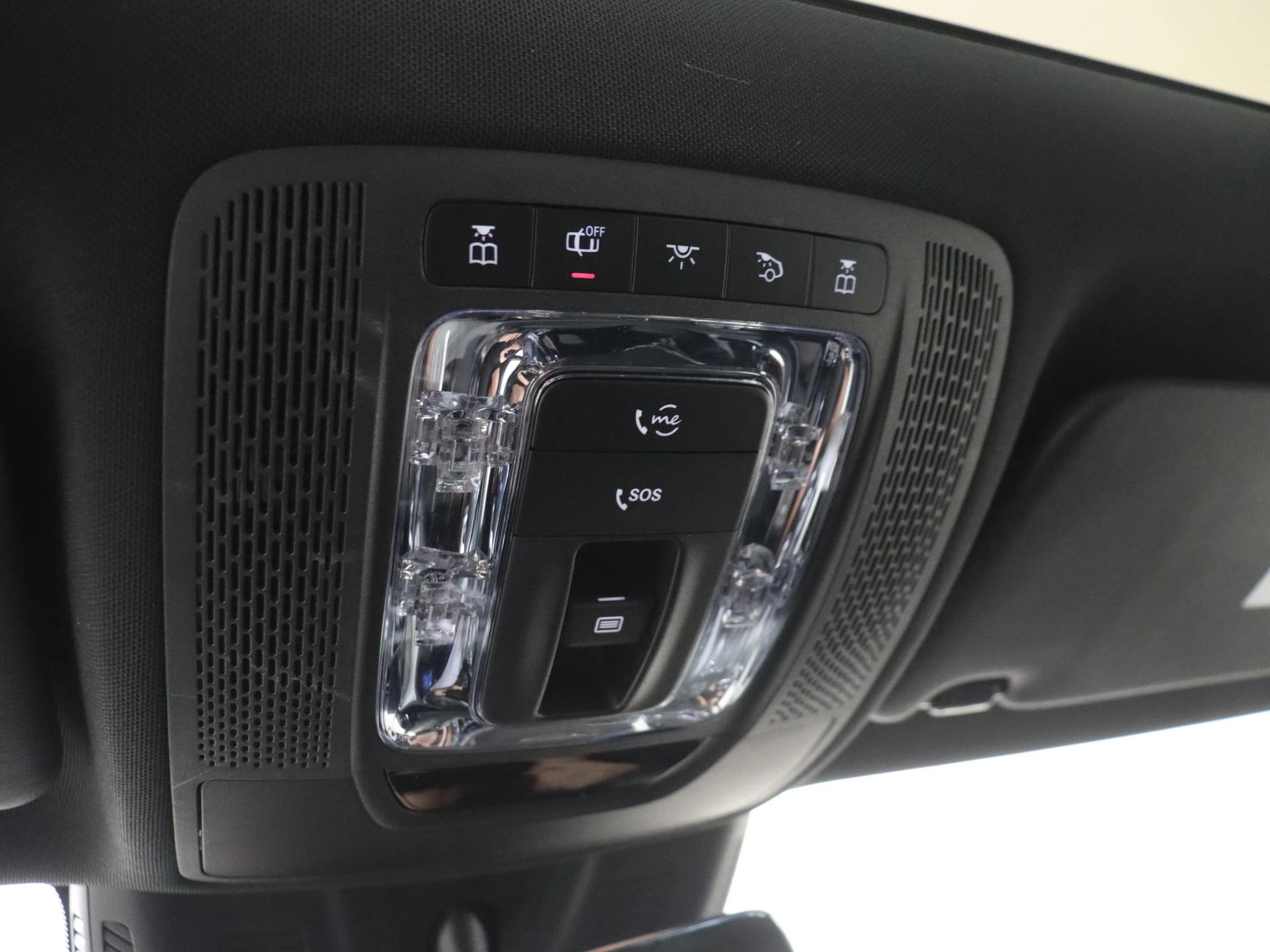 Mercedes-Benz-EQA-image-22