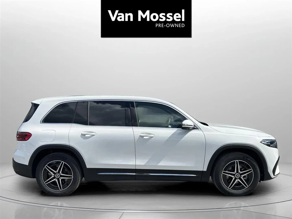 Mercedes-Benz-EQB-image-3