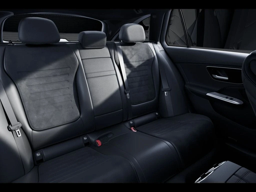 Mercedes-Benz-C-Klasse 300 d-image-11