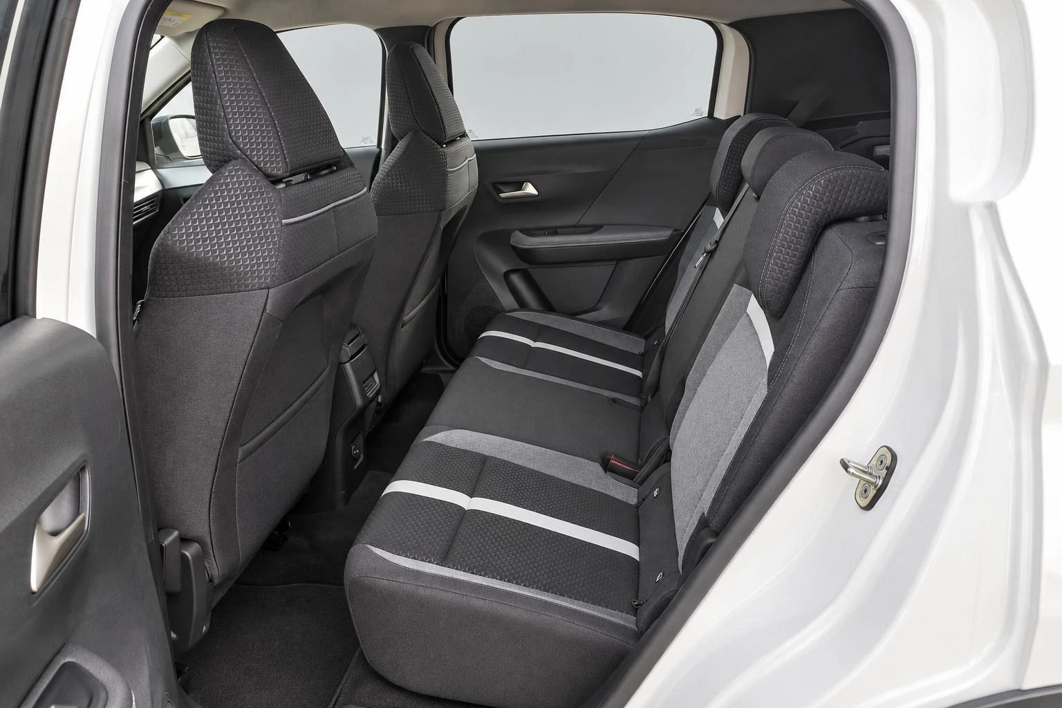 Opel-Frontera-image-10