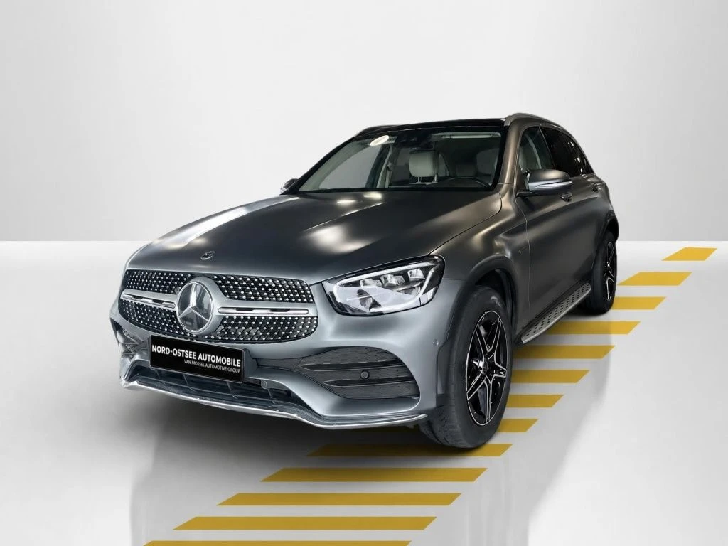 Mercedes-Benz-GLC 300 e-image-1