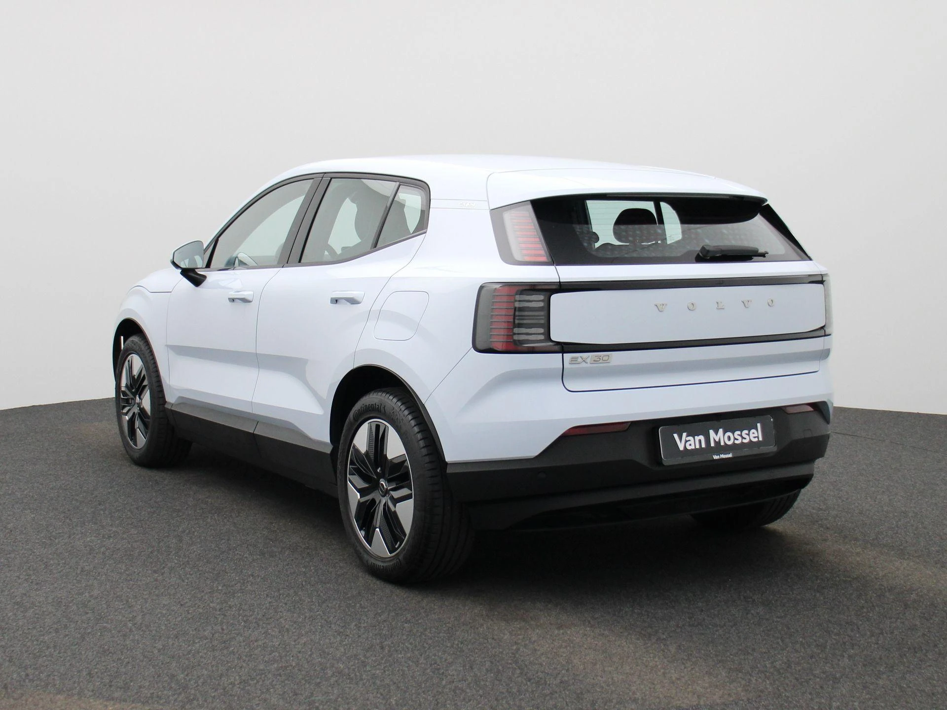 Volvo-EX30-image-1