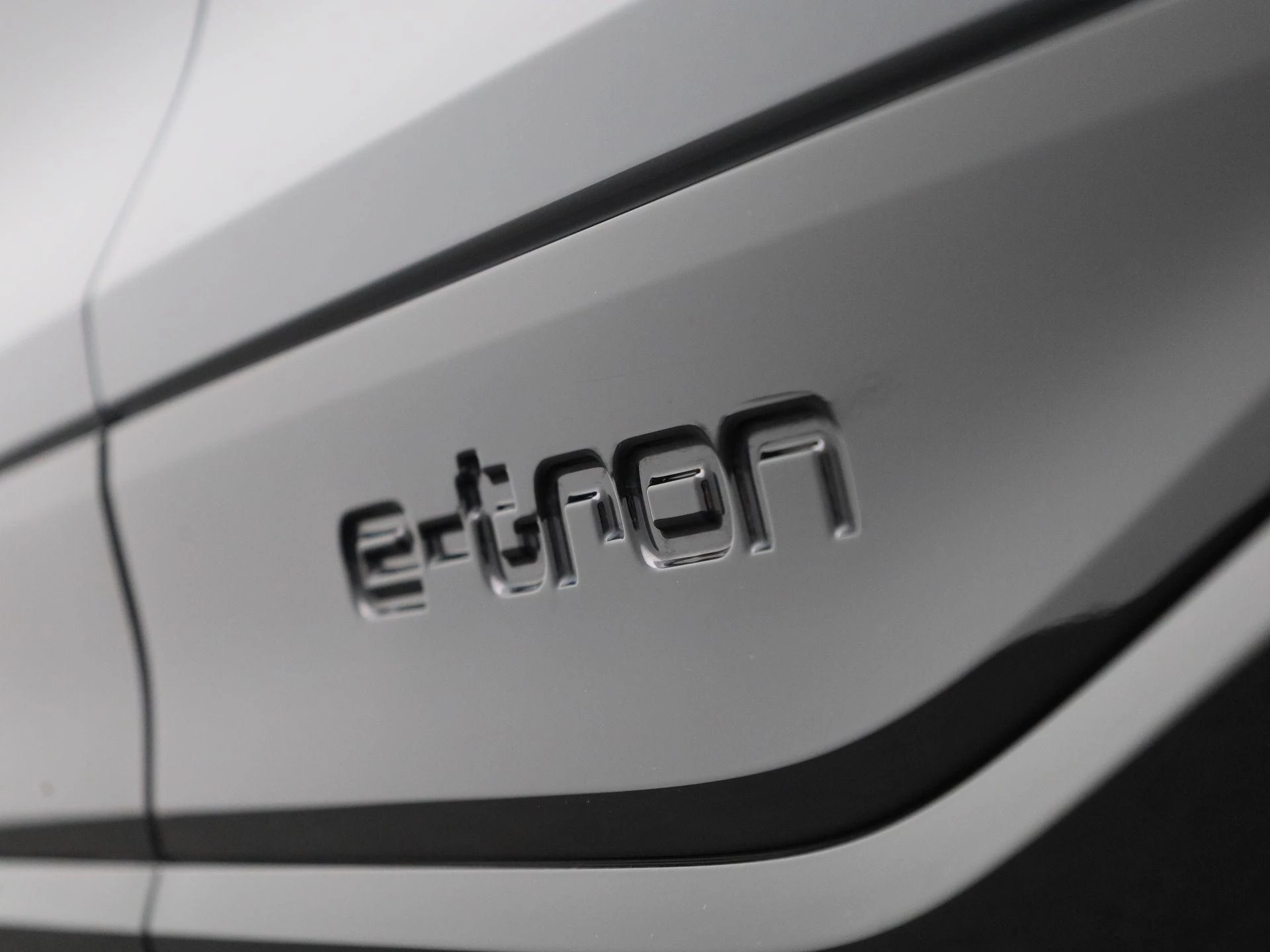 Audi-Q6 e-tron-image-61