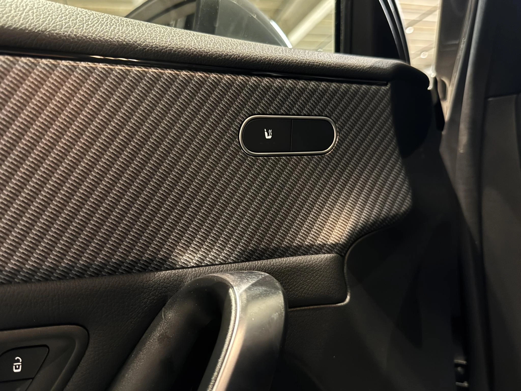 Mercedes-Benz-A-Klasse-image-12